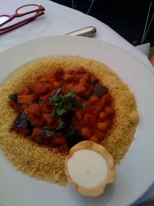 Couscous mit Gemüse (Badingal)